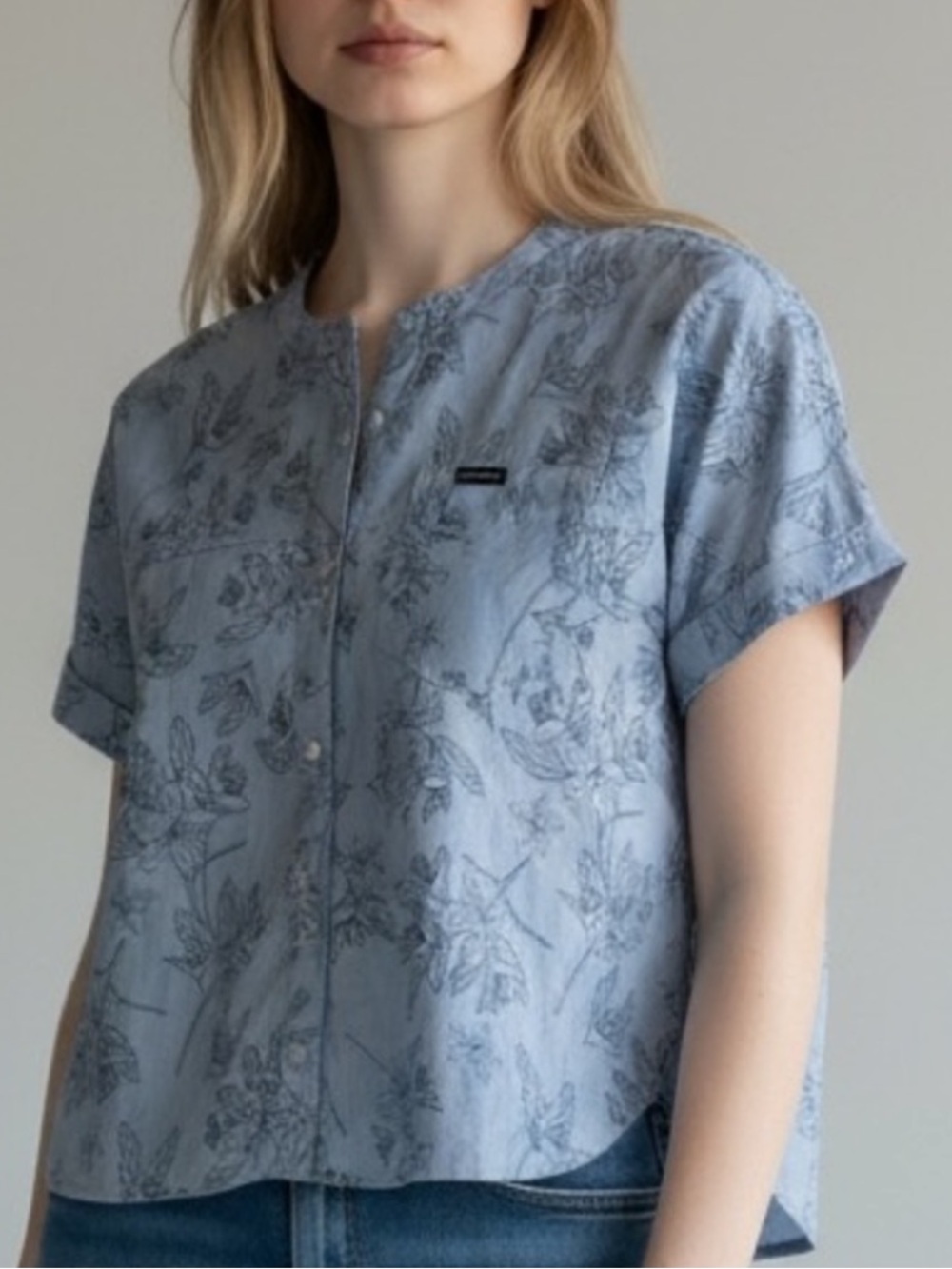 Columbia Women’s Light Blue Floral Button-Up Shirt